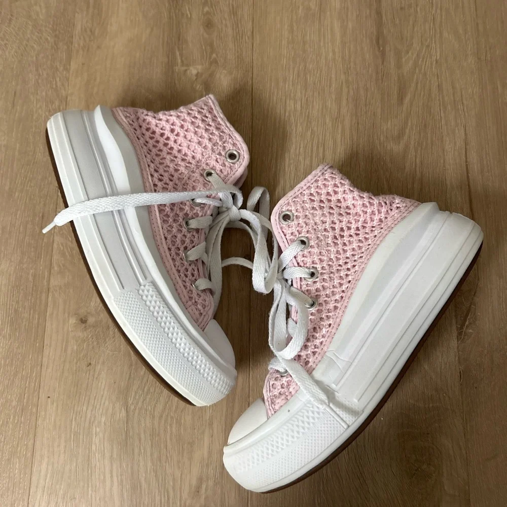 Girls Platform Crochet Converse